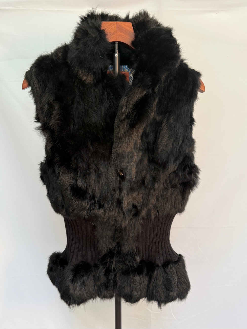 Patrizia Luca Black Faux Fur Ribbed-Cuff Vest